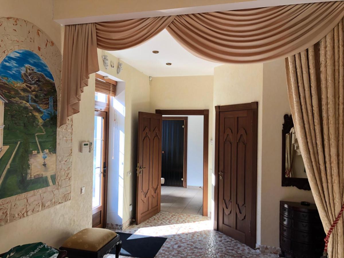 Guests House With Amazing Pool And Sauna Babīte エクステリア 写真