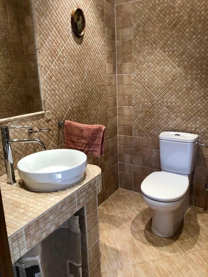 Guests House With Amazing Pool And Sauna Babīte エクステリア 写真